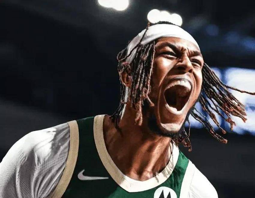 9游官网入口-包含集结日突围战来临，密尔沃基雄鹿围绕全明星赛内部沟通，媒体盛赞，资深球员宣示担当的词条